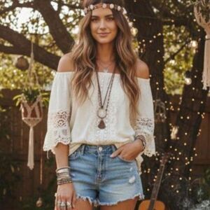 Distressed Raw Hem Denim Cut-Off Shorts Size 10 Festival Boho Hippie Beachy